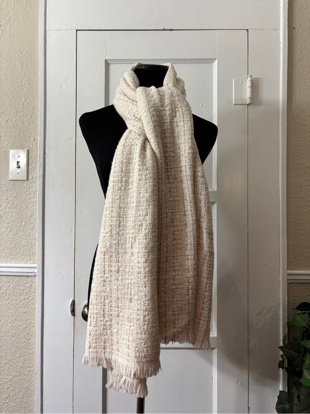 OVERLAND Neutral Cream & Tan 100% Soft Wool Scarf
